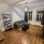 Boardinghouse Mit 10 Grossen Mit Parkplatz Und Balkon