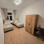 Boardinghouse Mit 10 Grossen Mit Parkplatz Und Balkon 4* Chemnitz