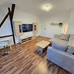 Apart-hotel Boardinghouse Mit 10 Grossen Mit Parkplatz Und Balkon Chemnitz