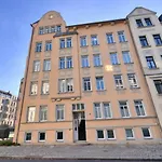 Apart-hotel Boardinghouse Mit 10 Grossen Mit Parkplatz Und Balkon Chemnitz
