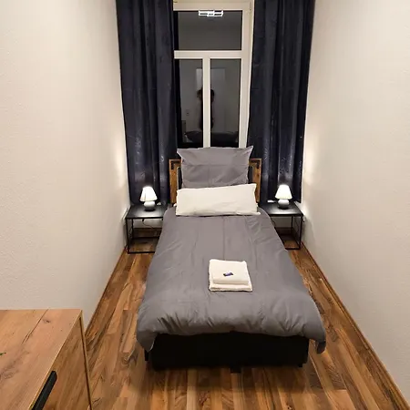 Boardinghouse Mit 10 Grossen Mit Parkplatz Und Balkon Chemnitz