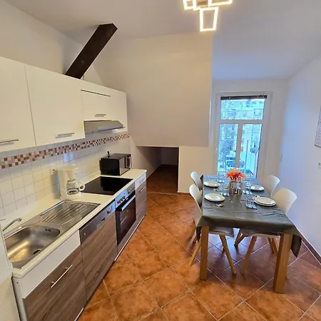 Boardinghouse Mit 10 Großen Mit Parkplatz Und Balkon Aparthotel Chemnitz