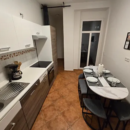 Boardinghouse Mit 10 Grossen Mit Parkplatz Und Balkon 4* Chemnitz