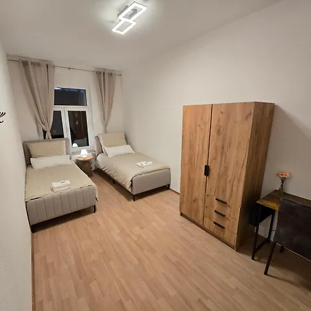 Boardinghouse Mit 10 Grossen Mit Parkplatz Und Balkon 4* Chemnitz
