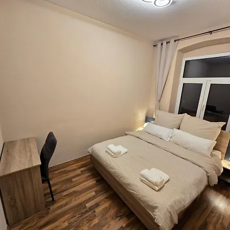 Boardinghouse Mit 10 Großen Mit Parkplatz Und Balkon Aparthotel 3*