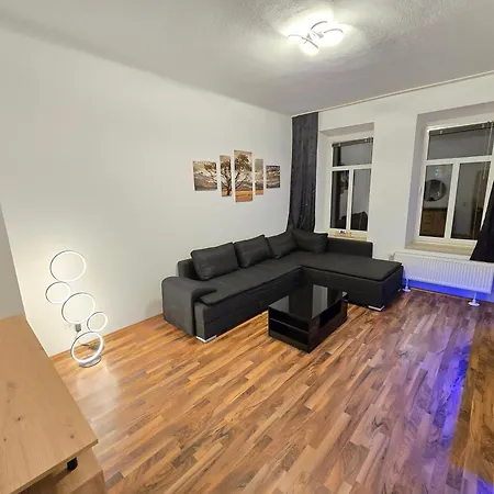 Boardinghouse Mit 10 Grossen Mit Parkplatz Und Balkon Aparthotel