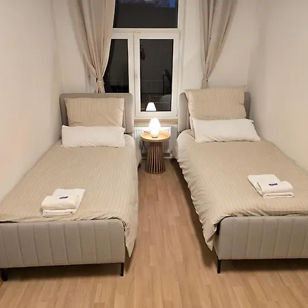 Boardinghouse Mit 10 Grossen Mit Parkplatz Und Balkon Chemnitz