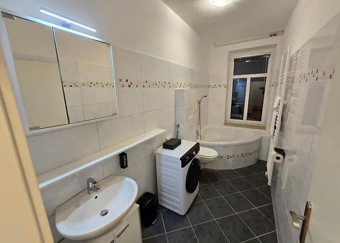 Boardinghouse Mit 10 Grossen Mit Parkplatz Und Balkon شقة فندقية