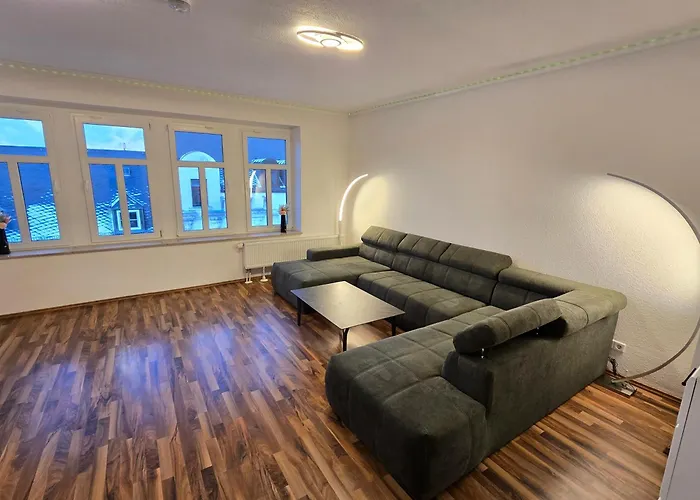 شقة فندقية Boardinghouse Mit 10 Grossen Mit Parkplatz Und Balkon شيمنيتز