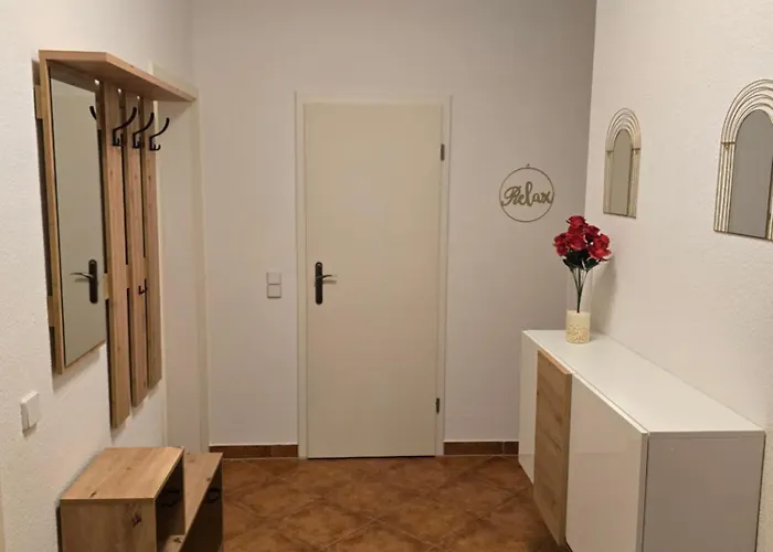 Boardinghouse Mit 10 Grossen Mit Parkplatz Und Balkon شقة فندقية 3*