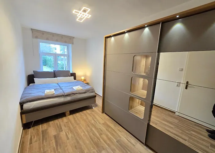 Boardinghouse Mit 10 Grossen Mit Parkplatz Und Balkon Aparthotel