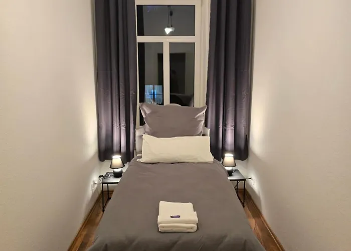 Boardinghouse Mit 10 Grossen Mit Parkplatz Und Balkon شقة فندقية