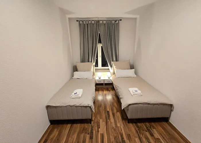 Boardinghouse Mit 10 Grossen Mit Parkplatz Und Balkon 3* Chemnitz